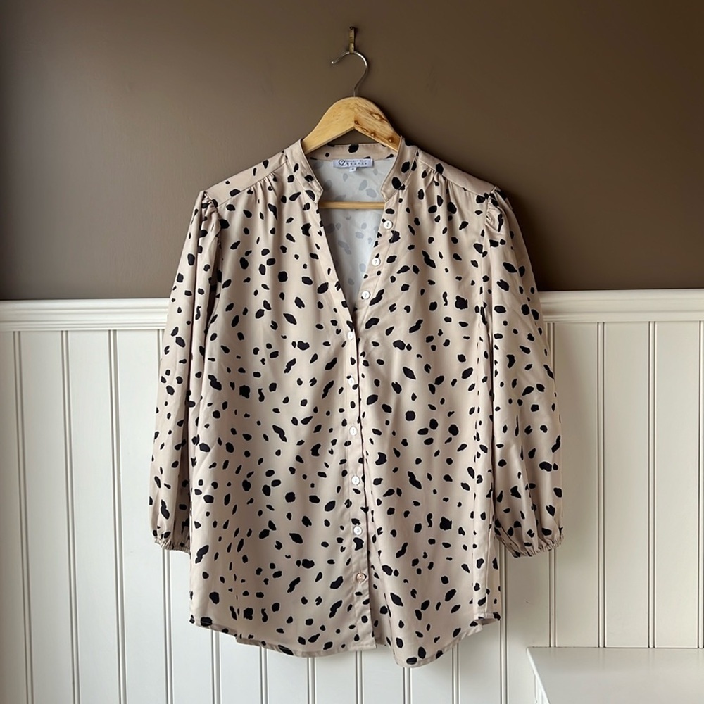 CEZELE Tan Cheetah Print Oversized Button Front Blouse Size Small